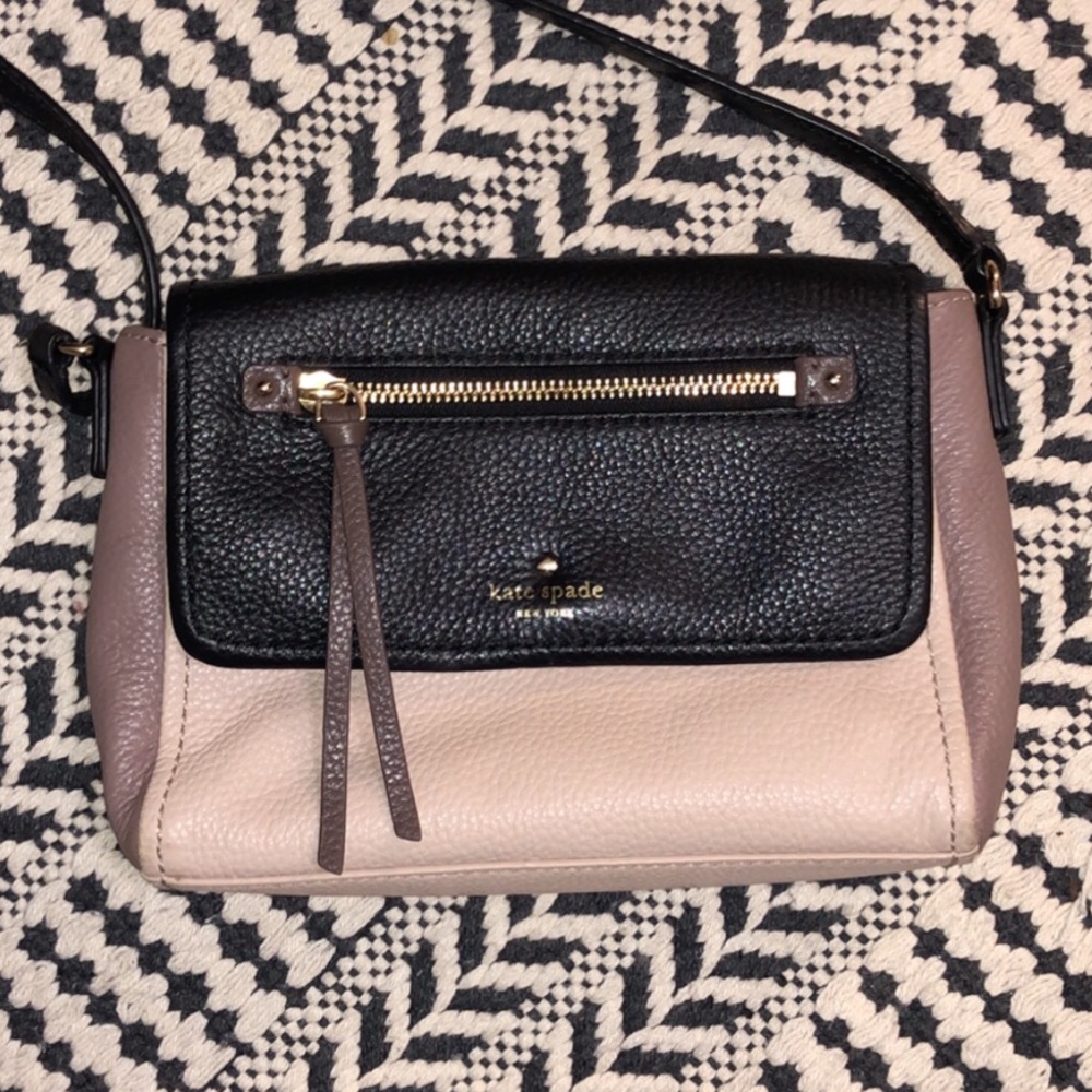 Kate Spade Crossbody ♠️